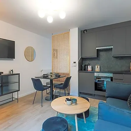 Apartamento Serene Break With Terrace On The Outskirts Of